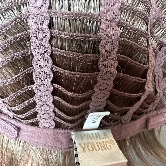 Paula Young synthetic wig - Picture 6 of 10